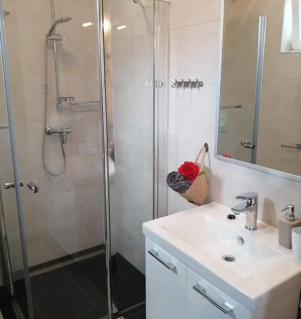 Apartments Leonard Porec Croatia