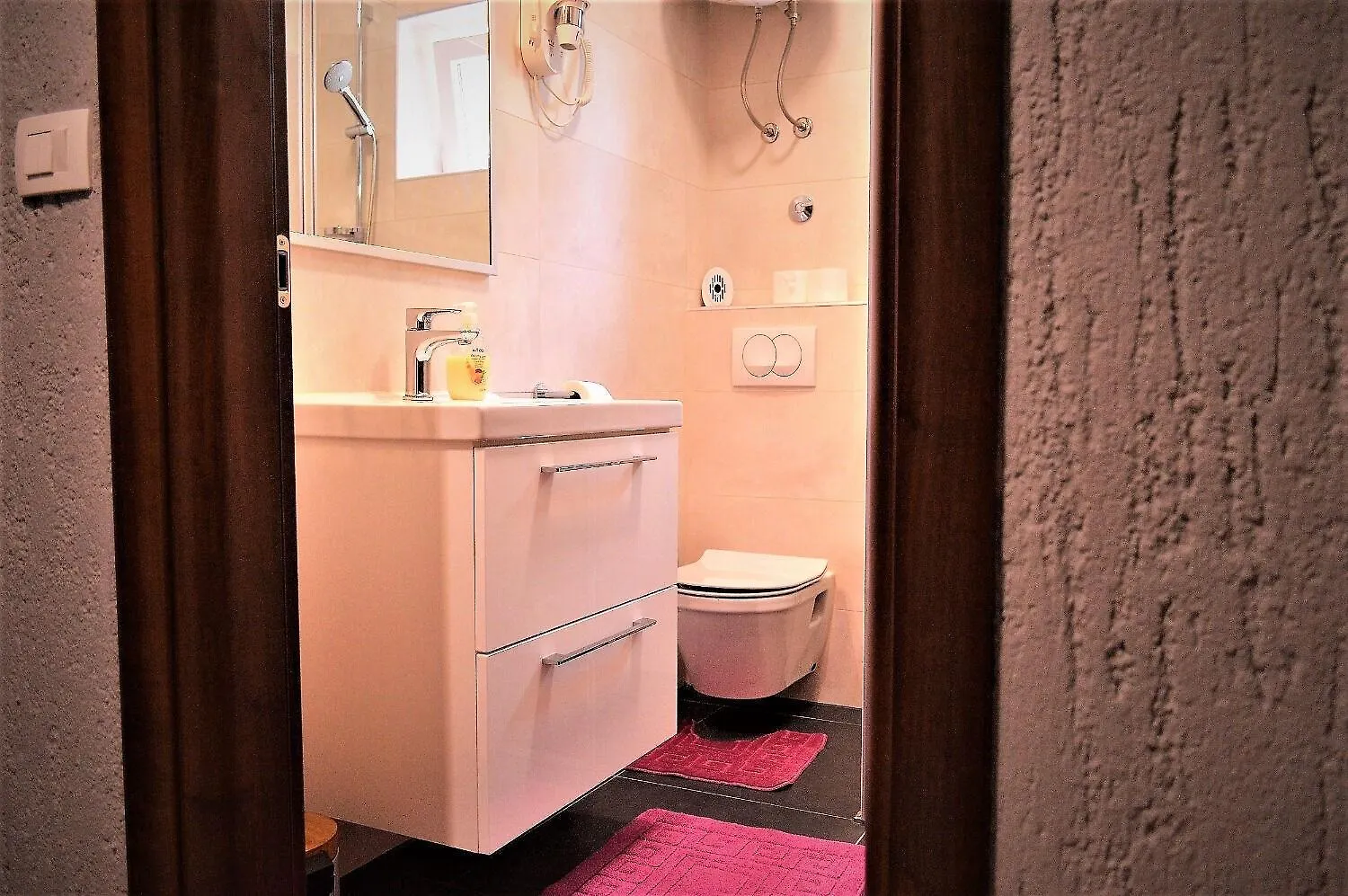 Apartments Leonard Porec